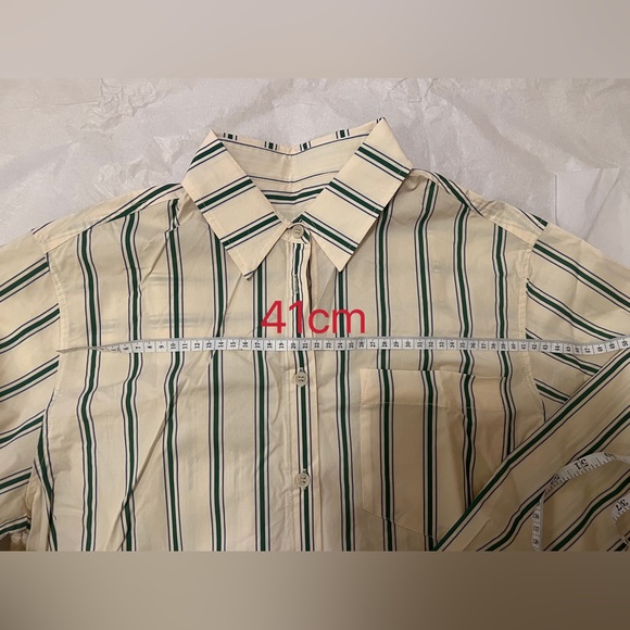 Cute yellow shirt - Picture 5 of 8